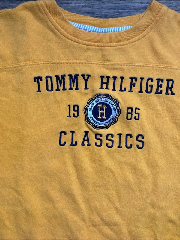 Y2K Tommy Hilfiger Yellow 'Classics' Crewneck Sweatshirt Preppy Fall Winter - Image 2