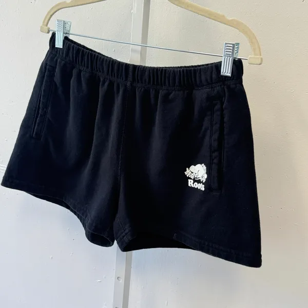 Roots Sweat Shorts Beaver Logo Pockets Cotton Blend Size Medium Athleisure - Image 3