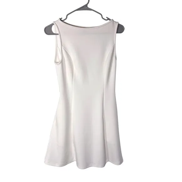 NWT White A-Line Boat Neck Sleeveless Mini Dress with Pockets Size Small - Image 5