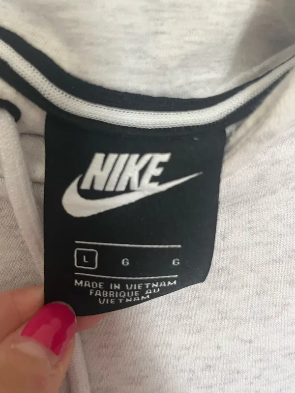 Nike Sweatshirt Hoodie - Image 2