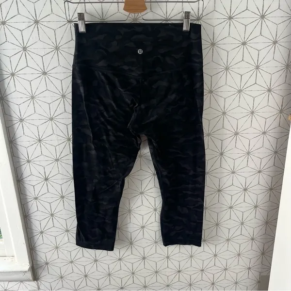 Lululemon Align Crop *21" Sequoia Camo Print Deep Coal Black - Image 9