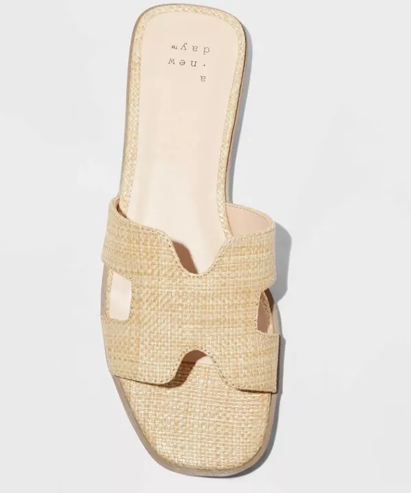 Sandals Size 11 Tan - Image 4