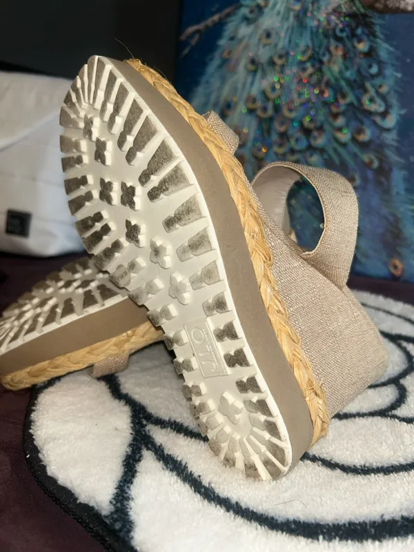 Jennifer Lopez Neutral Beige Wedge Sandals - Unbranded - Image 11