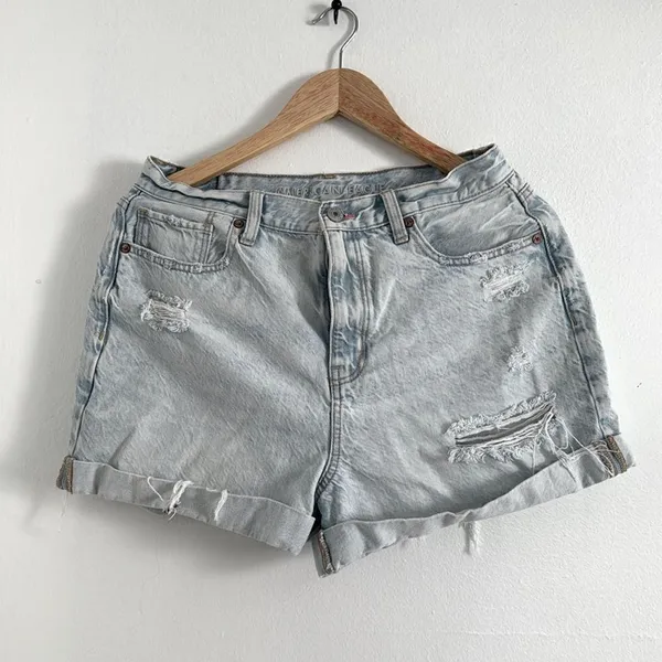 American Eagle Light Blue Jean Mom Shorts EUC - Image 2