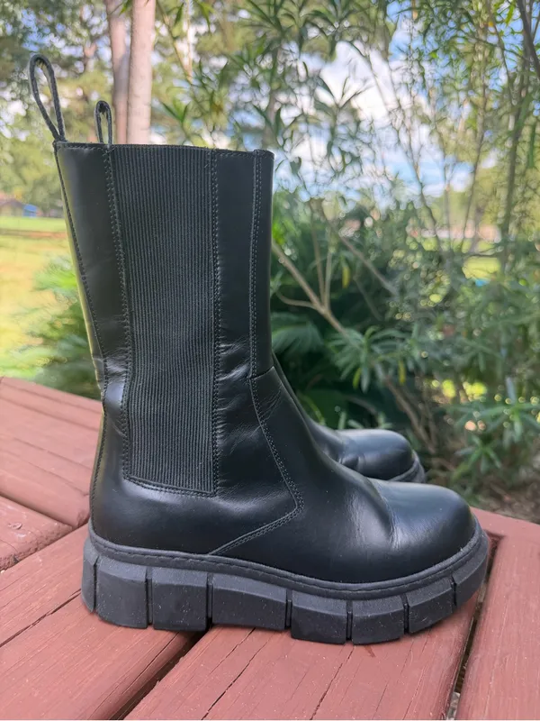 ALOHAS Armor Black Leather Chunky Platform Chelsea Boots 6.5 $240 - Image 4