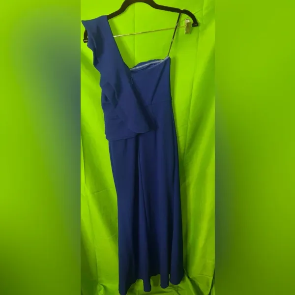 Lulus Formal Gown size XS - Image 3