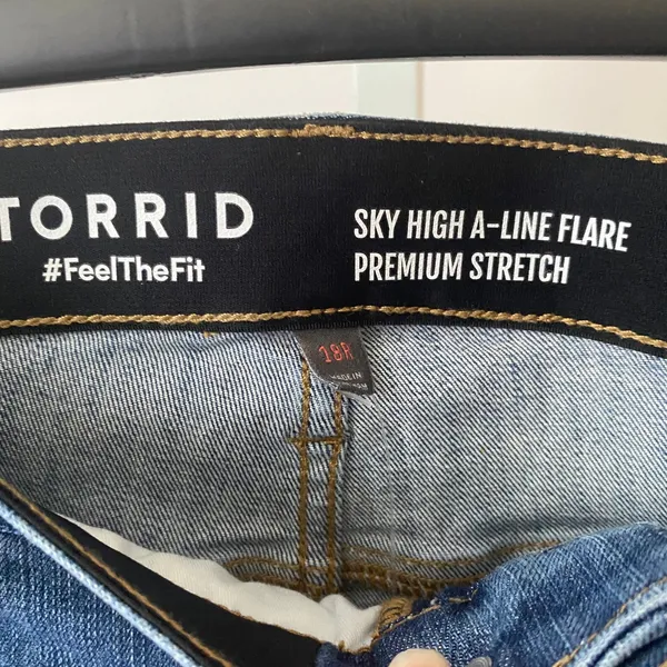 Torrid 18R Blue‎ Jeans Sky High A-Line Flare Premium Stretch Denim 70s Retro Boho - Image 4