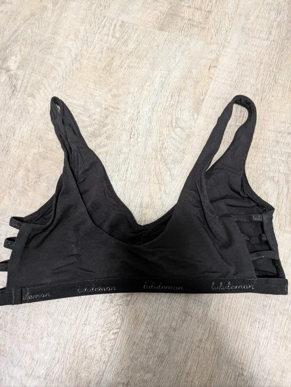 Lululemon Athletica Black Simply Gathered Bralette - Image 4