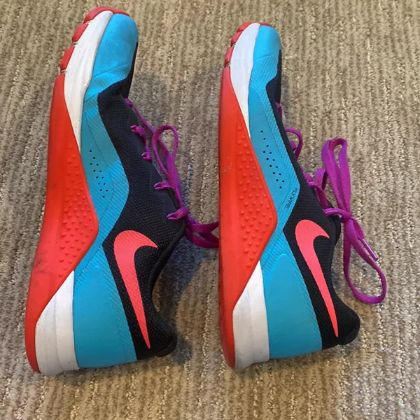 Nike Sneakers - Image 4