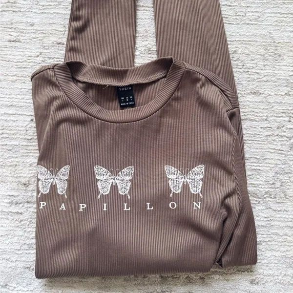 Brown SHEIN Cropped Long Sleeve (Size Small) - Image 4