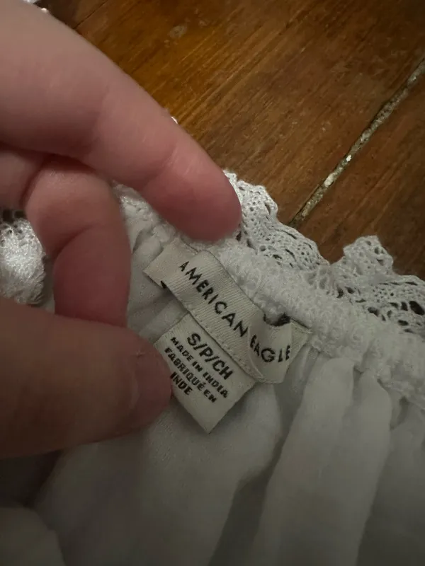 American Eagle Top Outfitters - Image 2