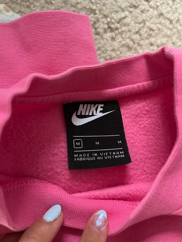 Nike Pink Crew Neck - Image 2