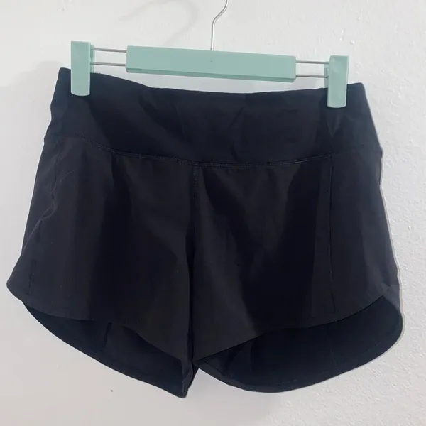 Lululemon Black speed up short women’s size 4 - Image 2