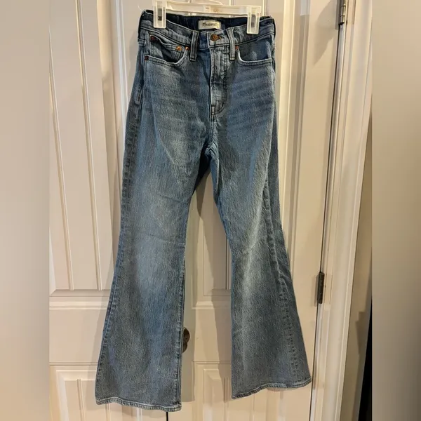 Madewell The Perfect Vintage Flare Jeans in Light Blue - Image 5
