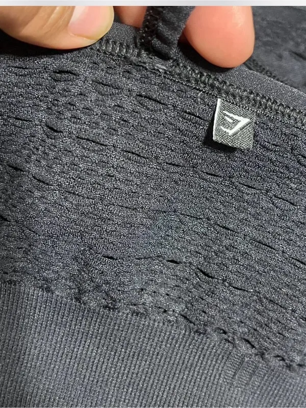 Gymshark Black Seamless Racerback Sports Bra with Logo size Medium - Image 4