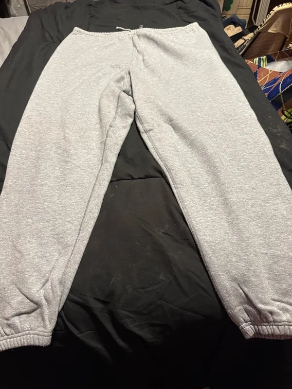 Skims light grey sweatpants size xl - Image 5