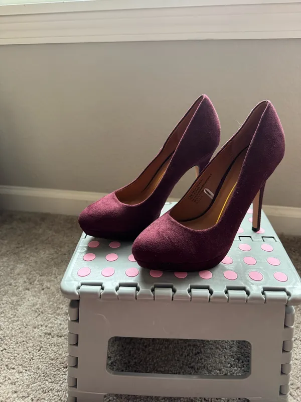 XIO Burgundy Heel Size 7.5 Purple - Image 3