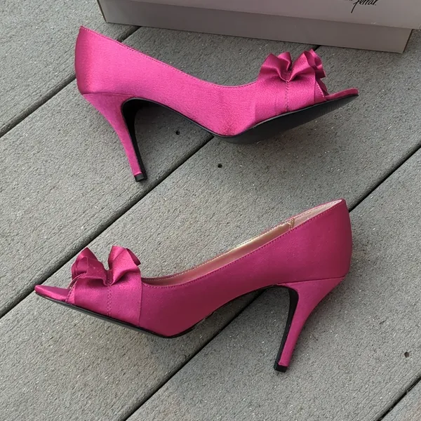 NWT Jacqueline Ferrar Satin Tiffany Peep Toe Heels | Satin Peep Toe Heels - Image 7