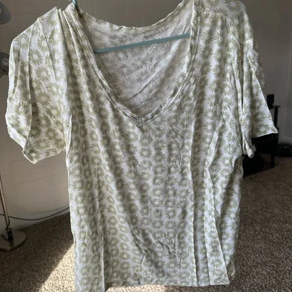 American Eagle Cream Floral Short Sleeve V-Neck Oversized Soft & Sexy Tee - Image 5