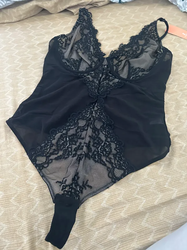Shapewear Bodysuit V Neck Tummy Control Tank Tops Low Back Thong Bodysuit - Image 5
