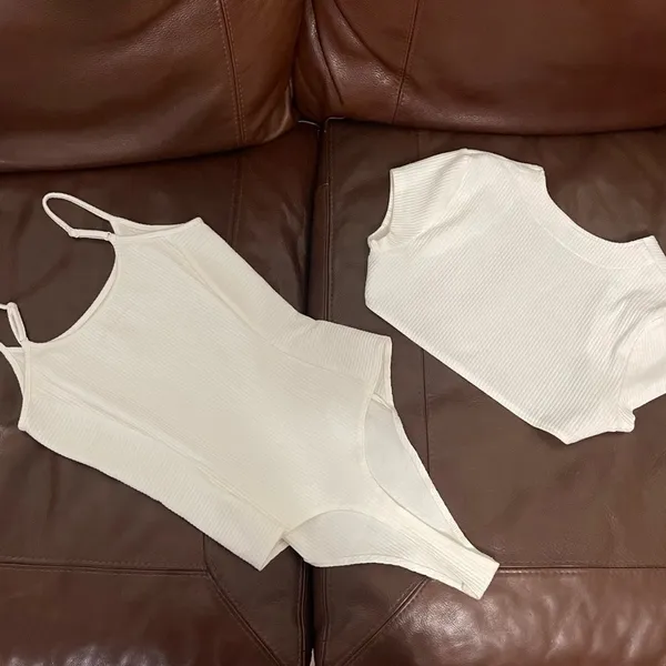 American Eagle Bodysuit with matching shrug NWOT! - Image 3