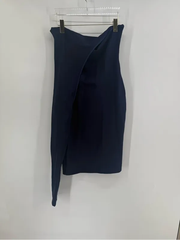 Dasha Modern Midi Dress By Alieva size medium - Image 4