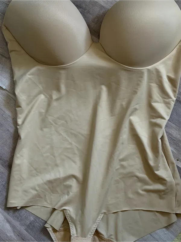 SPANX ASSETS Nude Shapewear Bodysuit Molded Cups Convertible Straps XL - Image 7