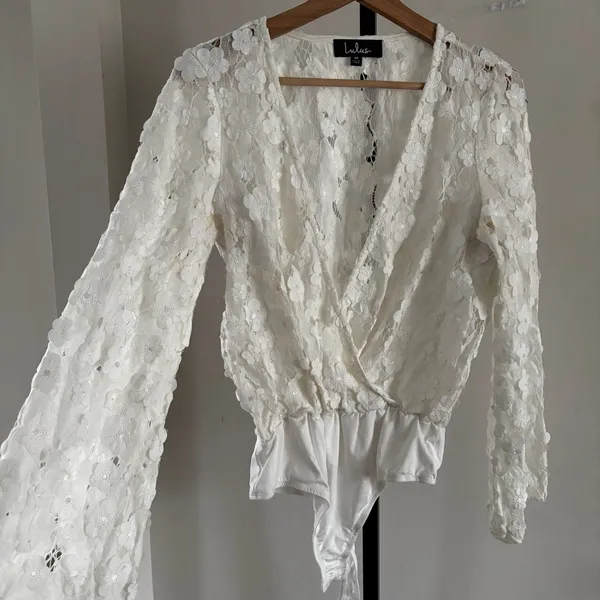 Lulus Blossom On Over White Lace Faux Wrap Long Sleeve Bodysuit Size M - Image 3