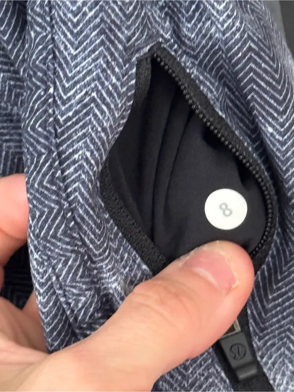 Lululemon Tracker Shorts IV Mini Diffusion White Black running printed mid rise - Image 4