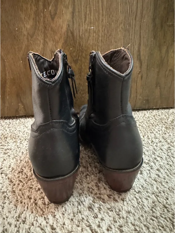 Tecovas Boots Black Size 7.5 - Image 5