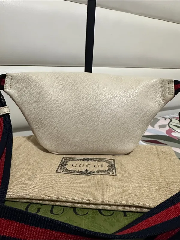 Gucci Off-White/Light Beige Leather Logo Web Belt/Body Bag - Image 2