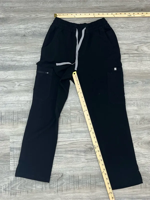 FIGS Technical Collection Women’s Black Cargo Scrub Pants  Small Petite - Image 11