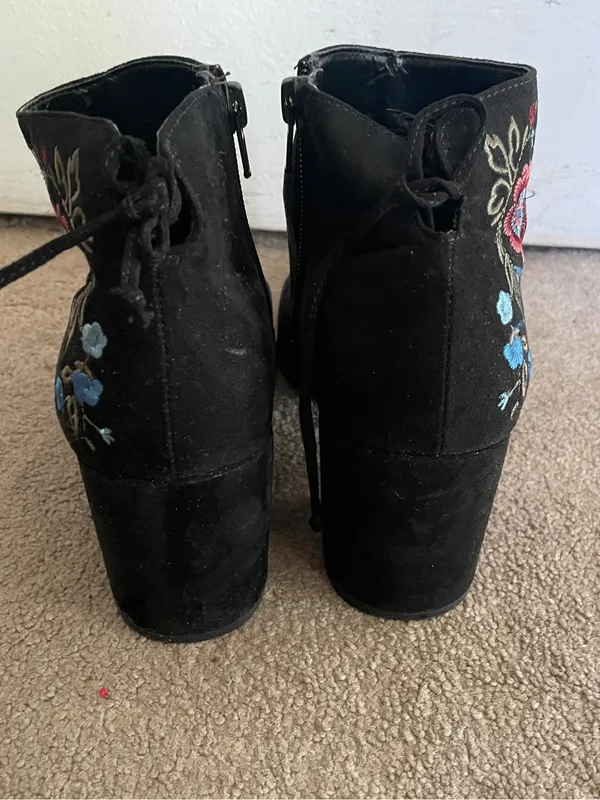 Unisa Black Suede Ankle Boots with Blue and Pink Floral Embroidery - Image 3