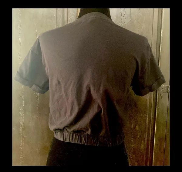 Derek Heart cropped short sleeve t-shirt - Size Medium - Image 3