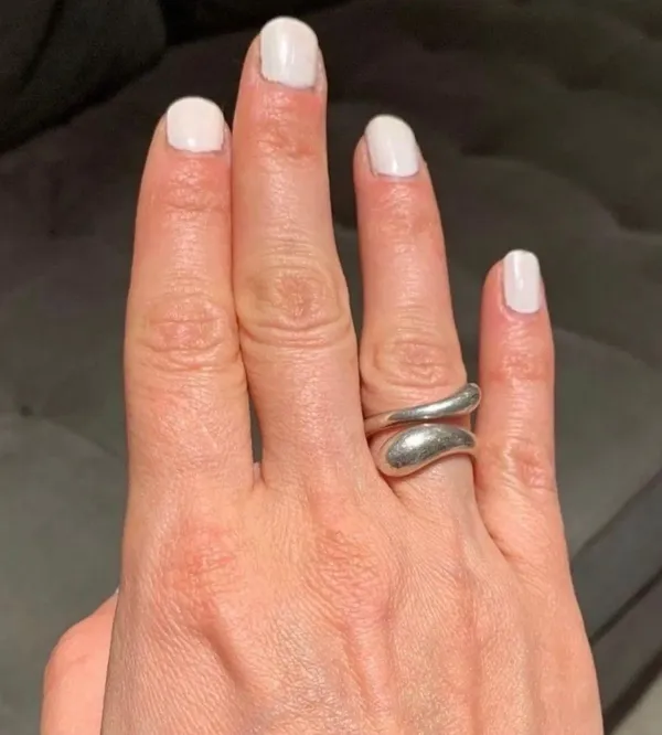 Tiffany & Co. Elsa Peretti Teardrop Ring - Image 2