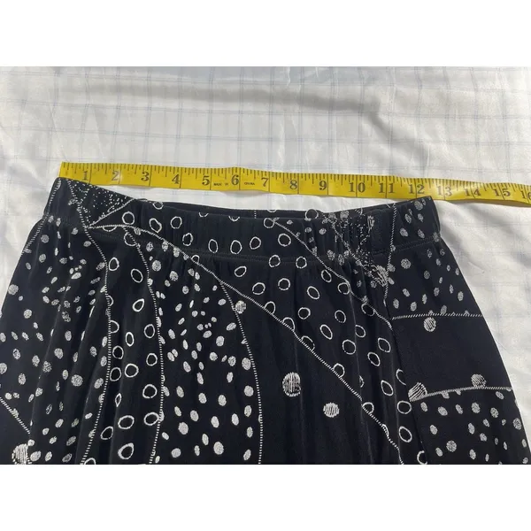 Stunning Geometric Abstract Print Midi Skirt - Black & White - Image 3