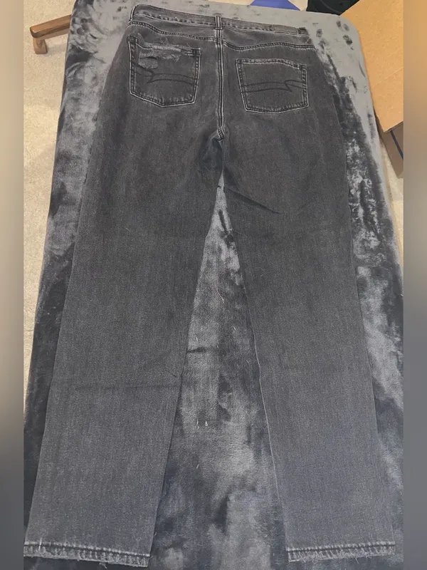 American Eagle Mom Jean Size 6 Long - Image 5