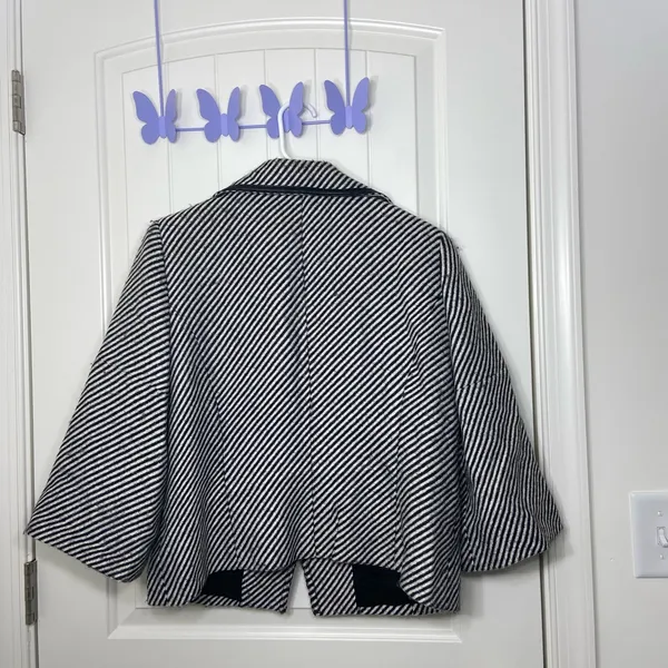 Jones New York women’s black white striped single button‎ lined wool blend coat - Image 6