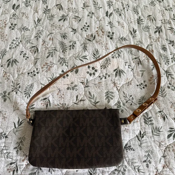 NWT Michael Kors Monogram Logo Belt Bag - Image 6