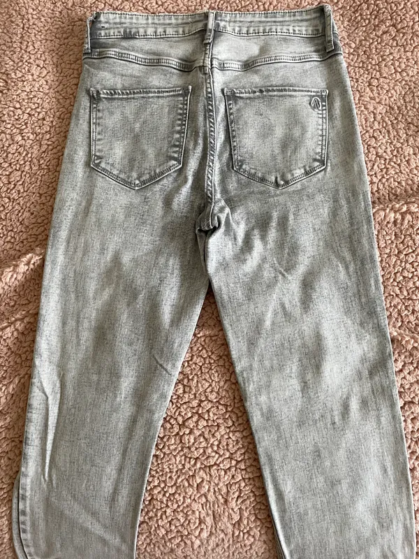Jeans - Image 2