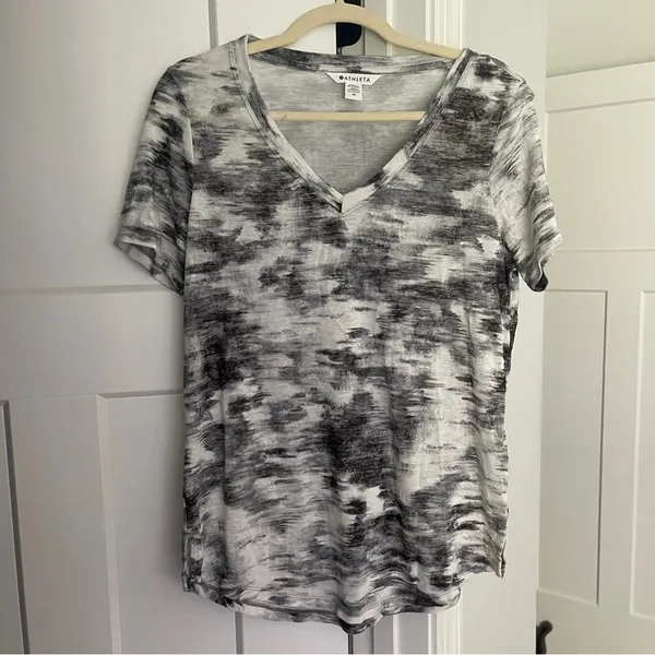 Athleta Short Sleeve Breezy Scoop V Neck Tee Shirt Black‎ White - Image 2