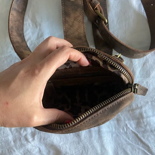 109%genuine suede cross bag purse length 7, height 6, width 2 - Image 3