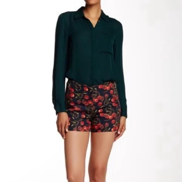 Ted Baker London Red Cherry Print‎ Zipper Pockets Navy Blue Shorts Size 0 = US 2 - Image 3