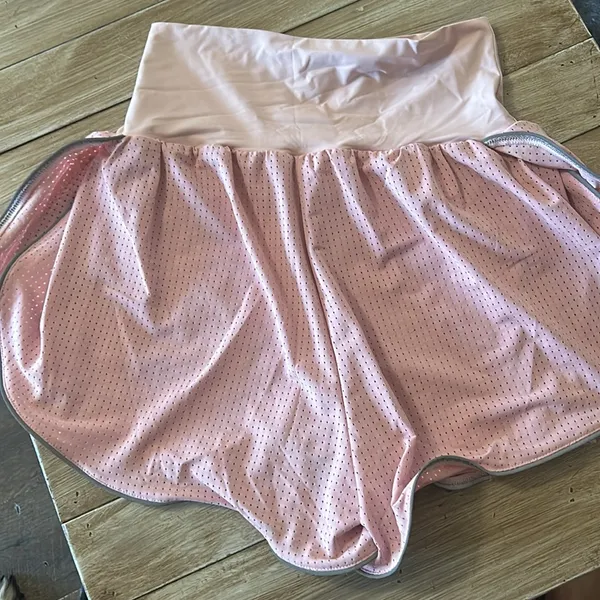 High waisted‎ shorts size medium Pink - Image 4