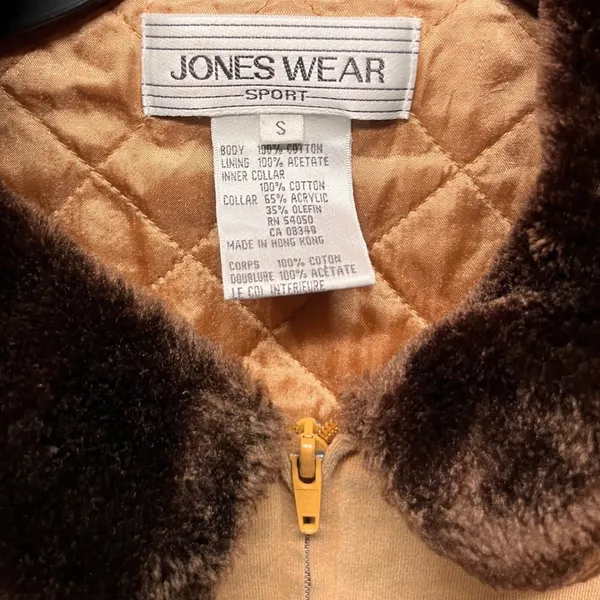 Women's Quilted Barn Jacket Faux Fur Collar Chore Pockets Tan Cotton‎ - Image 4