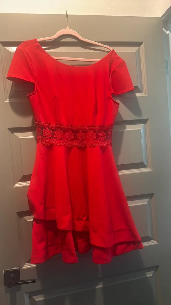 red dress Size 14 - Image 2