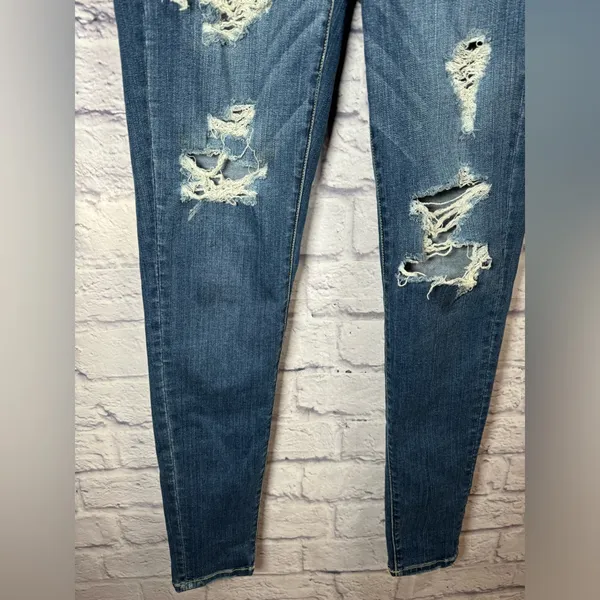 American Eagle distressed Curvy Super High Rise Jeggings‎ dark wash size 4 - Image 3