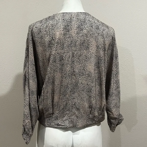Zara animal print v neck blouse - Image 3