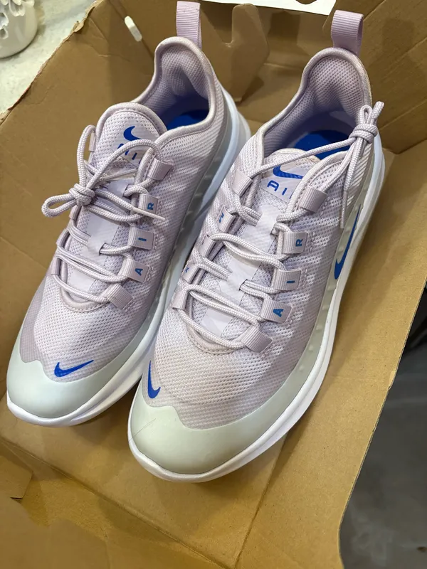 New Nike Air Max Axis athletic shoes in the "Iced Lilac/Soar/Photon Dust. Size women 8 (youth 6.5) - Image 3