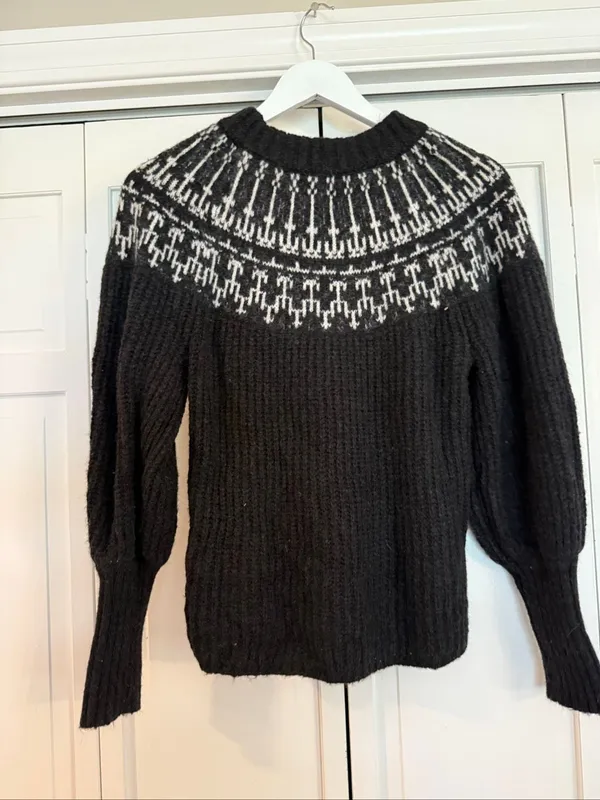 Universal Thread fairisle black puff sleeve sweater small - Image 6